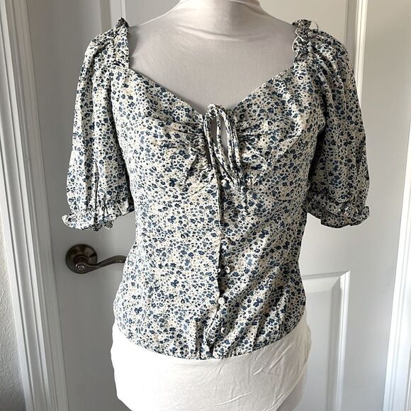 Heyson Body Suit Itsy Bitsy Floral Prints Key hole tie w buttons NWT SZ M - Picture 3 of 14
